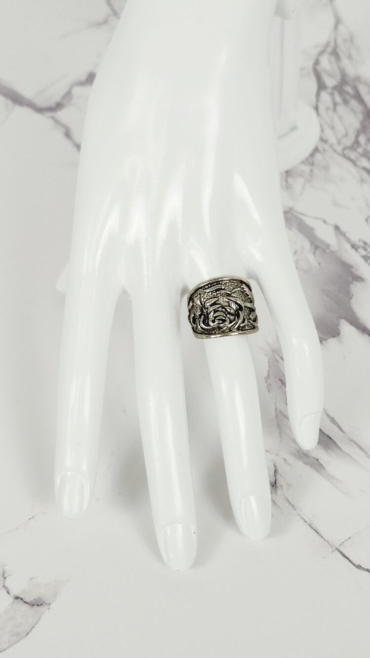 Chunky Vintage Style Rose Ring Wide Band Antiqued Silver Tone Goth Floral Size 6
